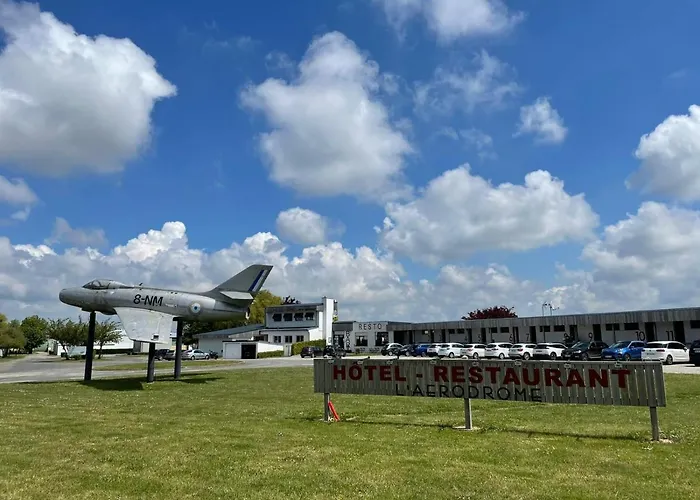 Hotel Logis & Restaurant De L'aerodrome De La Baie De Somme